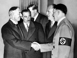 Neville Chamberlain Adolf Hitler